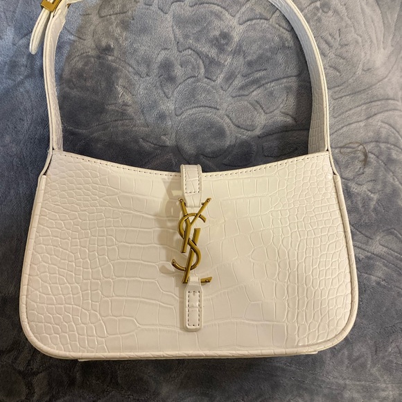 Fashion White ParisLe 5 a 7 Croc Embossed Shoulder Bag with Gold Mono Accents - Picture 2 of 11